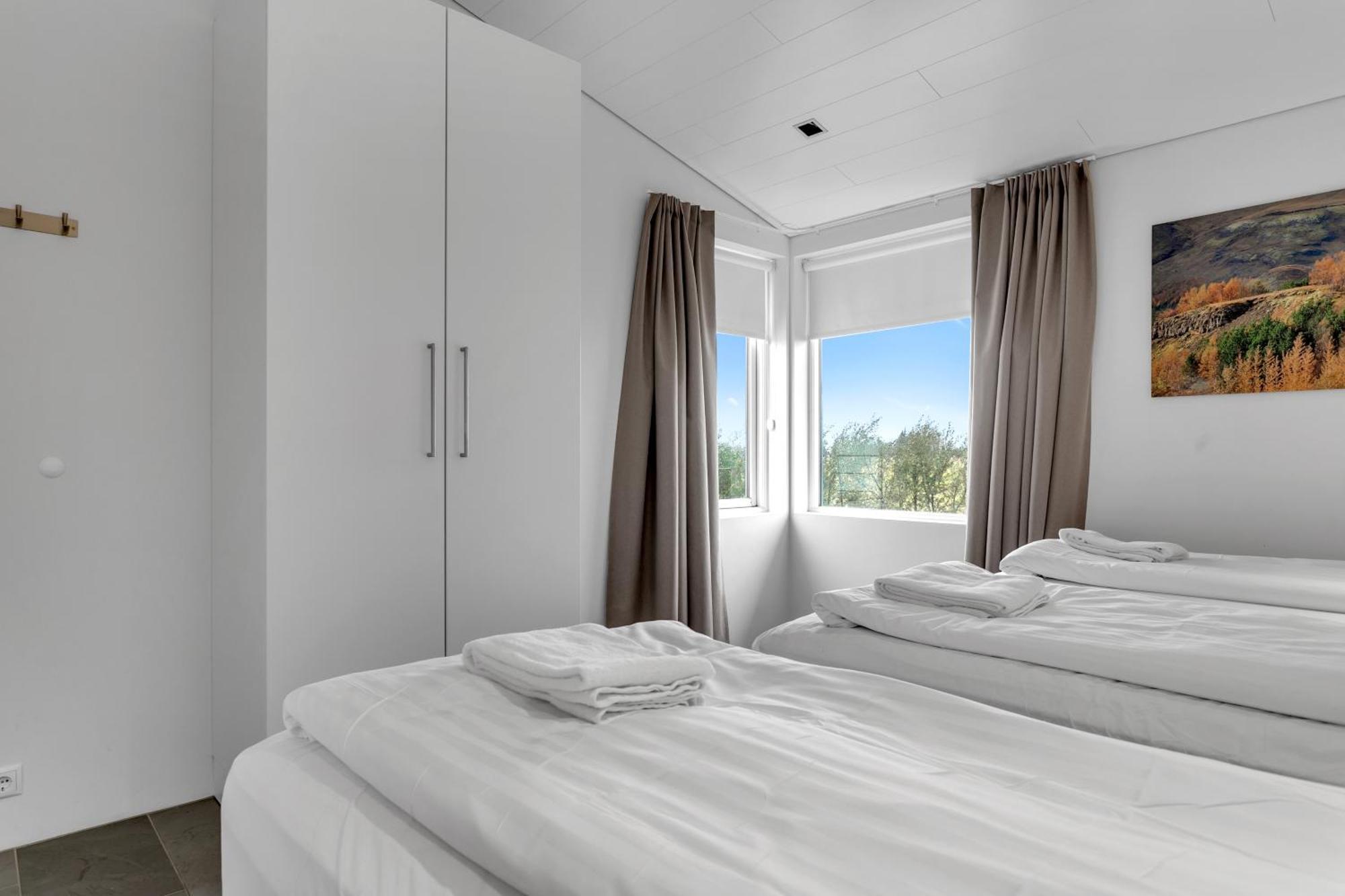 Luxury Villa With River View Laugaras Buitenkant foto