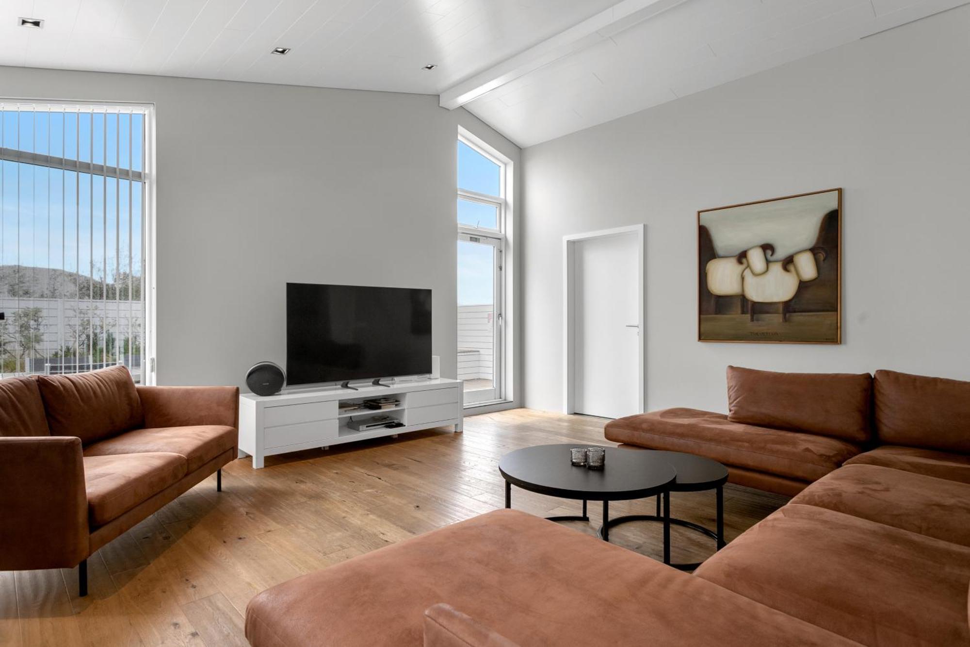 Luxury Villa With River View Laugaras Buitenkant foto